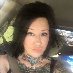 Meet your Posher, Britni